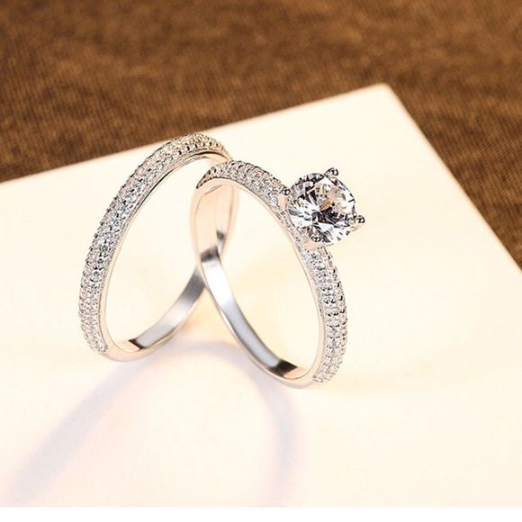 Diamond Engagement Ring 2 Piece Set​​​​ - Picture 4 of 6